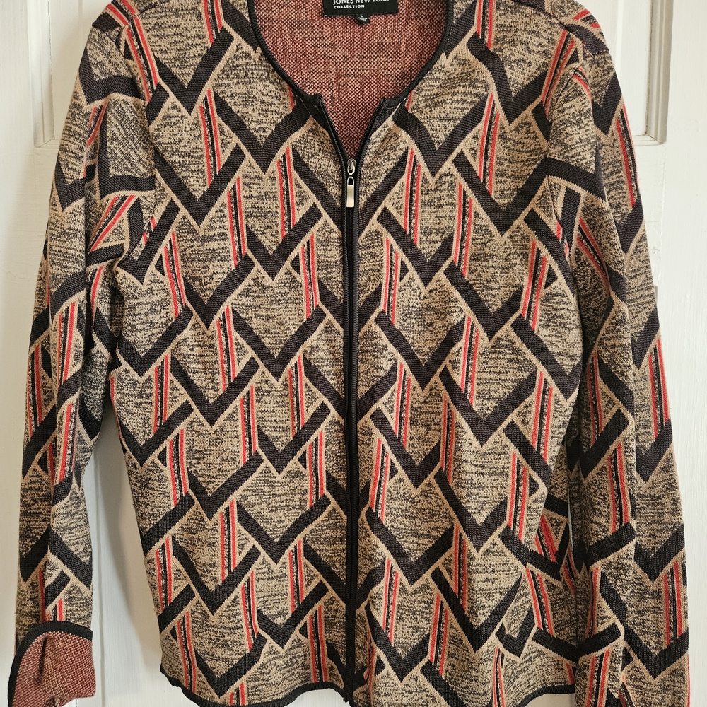 Geometric Patterned Zip-Up Cardigan